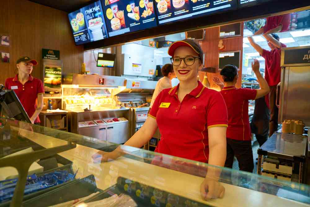 Se necesitan personas con y sin experiencia para trabajar en McDonald’s